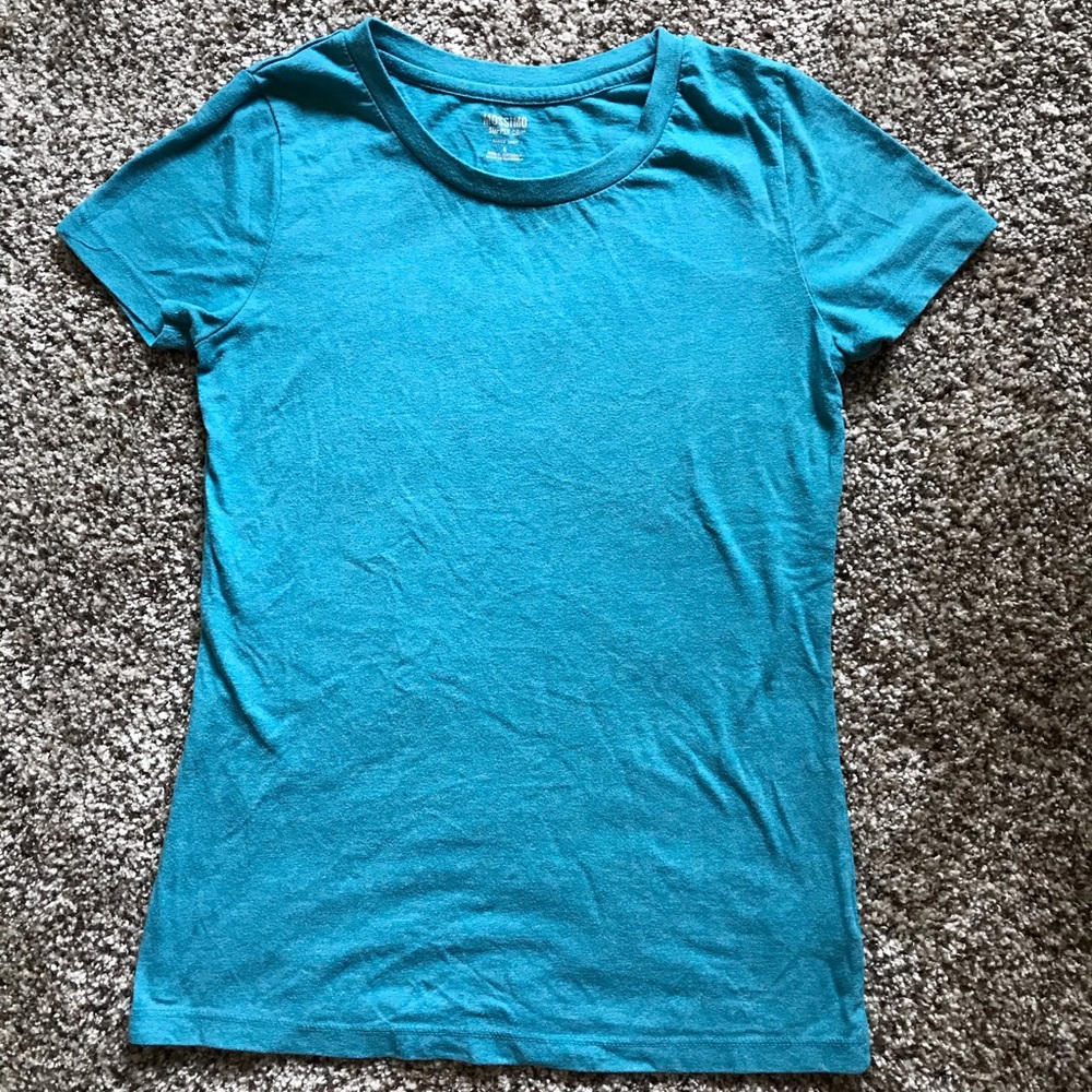 Women’s blue Mossimo T-shirt